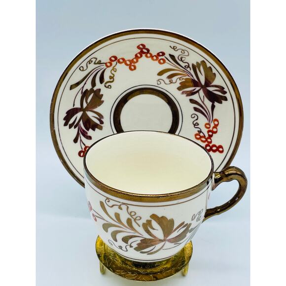 Gray's Pottery Stroke-on-Trent England 8253 hand painted Tea Cup and Saucer - Picture 2 of 10